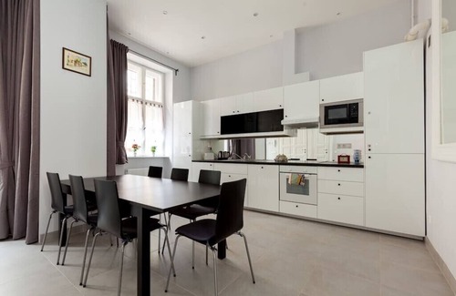 Erzsebetvaros Apartment | Spacious apartment in central Budapest