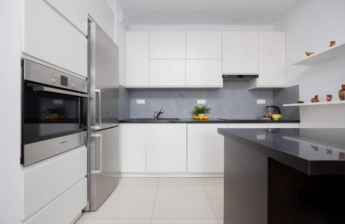 Ursus Apartment | Spacious Apartment in Warsaw with Balcony by Noclegi Renters