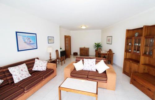 Praia da Rocha Apartment | Spacious apartment in Portimão - 100 m² with terrace