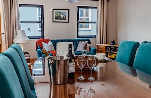 Killorglin Apartment | Spacious Apartment Killorglin Town Centre - Sleeps 16