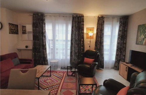 Troyes Apartment | Spacious apartment near train station