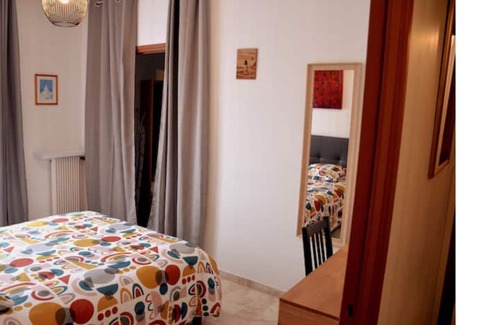 Troyes Apartment | Spacious apartment near train station