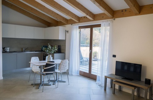Arco Apartment | Spacious apartment near the Arco castle with mountain views