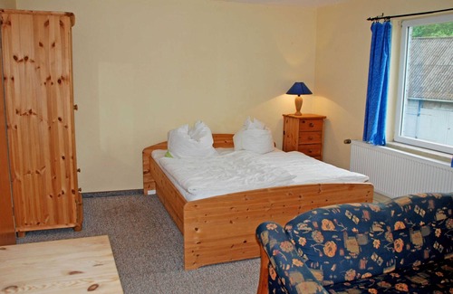 Puddemin Apartment | spacious apartment with fireplace