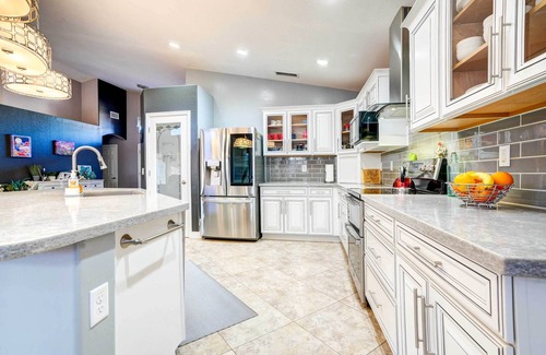 Roseview House | Spacious Arizona Getaway w/Pool, Pets Welcome!
