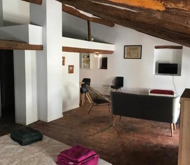 El Perello Apartment | Spacious attic apartment