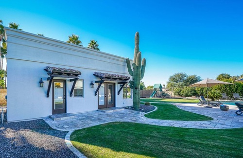 Shea North Estates House | Spacious backyard with amazing casita
