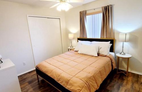San Antonio House | Spacious Bandera Family Fun House with King bed