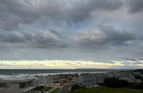 Bothastrand Apartment | Spacious Beach Breakaway