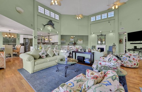 Indian Beach House | Spacious beach home with full kitchen, washer/dryer, big balcony & great views