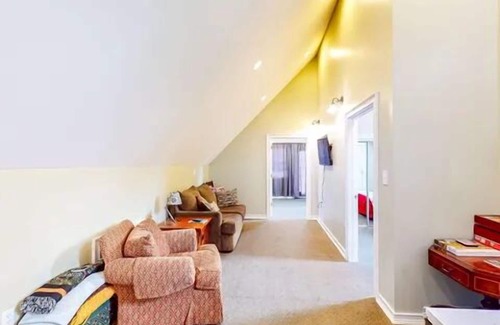Cobleskill Apartment | Spacious, beautiful apartment in the center of town
