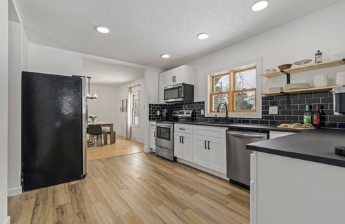 Crosby House | Spacious Bike-friendly Home: Fire Pit, Rainfall Shower