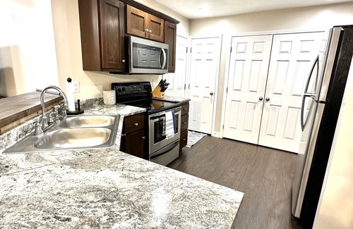 Bowling Green House | Spacious Bowling Green Retreat!