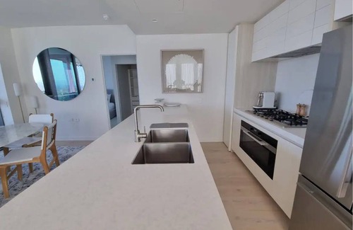 Broadbeach Apartment | Spacious brand new 2B2BPanoramicOceanViews