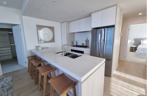 Broadbeach Apartment | Spacious brand new 2B2BPanoramicOceanViews