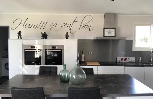 Saint-Clement Villa | Spacious, bright villa with swimming pool