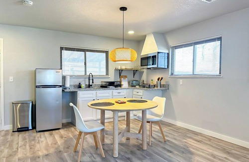 Central Oklahoma City Apartment | Spacious Budget 1BR | 9 Mins to OKC State Fair | Near Will Rogers Garden #41B