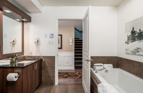 Saint-Sauveur Apartment | Spacious 3 bedroom condo Ski-in Ski-out St Sau