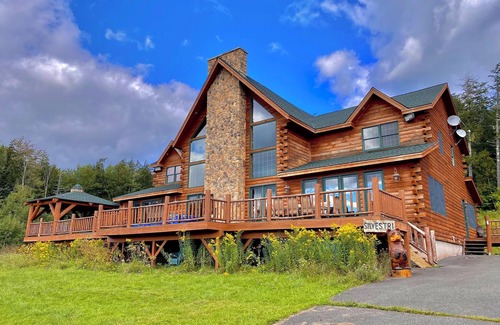 Windham Cabin | Spacious Cabin near Hunter & Windham Mountains - 5-25-minute drive - 6 Bedrooms