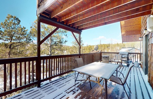Lead Cabin | Spacious cabin near skiing with amazing view, hot tub, fireplaces, & decks