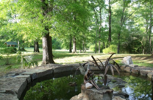 Pearcy Cabin | Spacious Cabin on 18 beautiful acres 20min from downtown. Spa services available