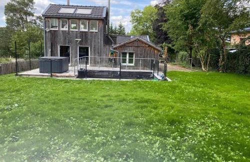 Jalhay Ski Chalet | Spacious chalet in Jalhay with jacuzzi, cleaning included