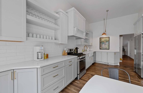Central West End House | Spacious Charming Home/ABODEbucks