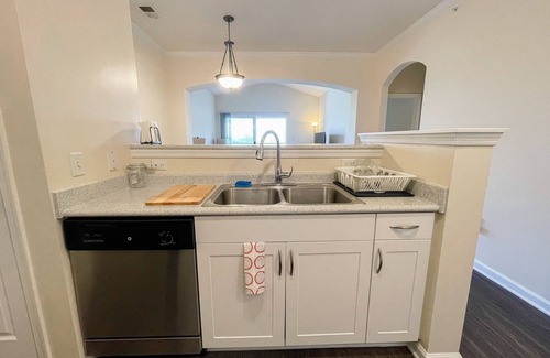 Frederick Apartment | Spacious, clean, beautiful mtn views, close 2 Hood