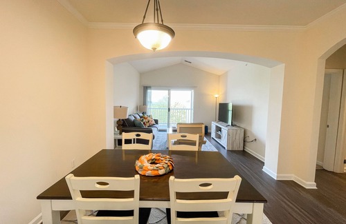 Frederick Apartment | Spacious, clean, beautiful mtn views, close 2 Hood