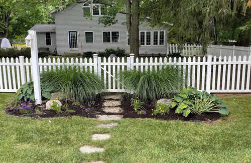 Clear Lake Cottage | Spacious Clear Lake Retreat with private yard and great sandy beach.