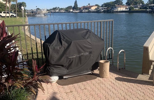 Island Estate Condo | Spacious Clearwater waterfront long term rental.