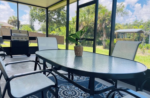 Sebastian Highlands House | Spacious coastal 4-bedroom house in Sebastian with AC, WiFi, and game room.