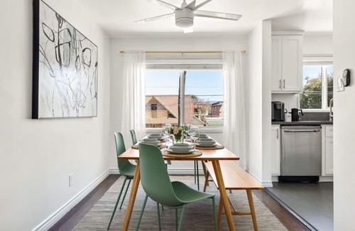 Alamitos Beach Apartment | Spacious Coastal Apartment in a Colorful Community