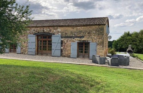 Sainte Croix de Beaumont House | Spacious, comfortable 8-person gîte.
