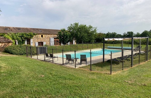 Sainte Croix de Beaumont House | Spacious, comfortable 8-person gîte.