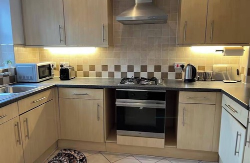 Darley Abbey Apartment | Spacious Comfortable Central Derby 2-Bed Apartment