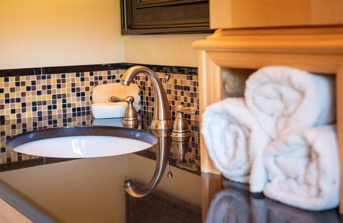 Lake Placid Cabin | Spacious & Comfortable! Walk to Town, Hot Tub, Best Value In Town-EV charger