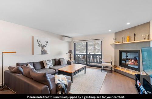 Mont-Tremblant House | Spacious Condo with Lake and Mountain View