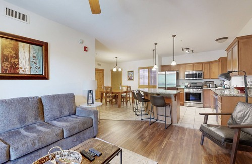 Bear Hollow Village Condo | Spacious condo with pool, hot tub, garage, gym, & balcony - near Park City