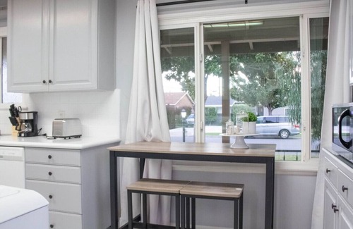 Southwest Anaheim House | Spacious Corner Lot Private Fence Yard Modern Home