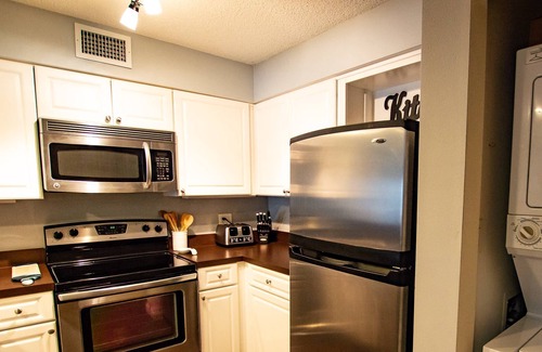 Wesley Chapel Condo | Spacious Corner Unit – 3BR Ground-Floor Condo w/2 Patios, Smart TVs & Scenic Pond Views