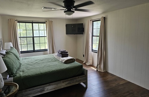 Sherman Other | Spacious Countryside Family Oasis ~ 15mins to Town