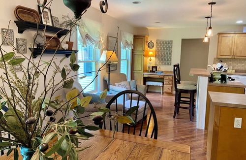 St Ignace House | Spacious, Cozy 4-bedroom house with AC in St. Ignace