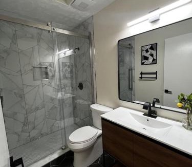 Columbus House | Spacious & Cozy - Close to Fort Moore - Pool Table