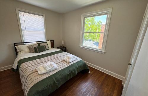 Washington House | Spacious Cozy Entire House in DC