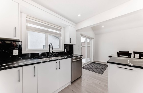 Calgary House | Spacious & Cozy Home w/Modern Amenities in a Quiet Neighbourhood