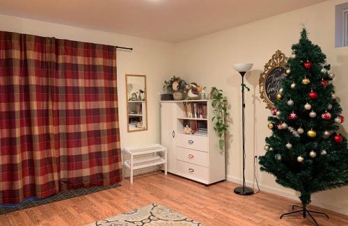 Boyds House | Spacious cozy suite