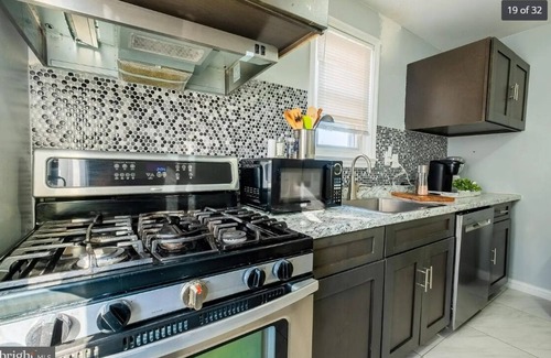 Woodlawn Apartment | Spacious Cozy Two bedroom Apt
