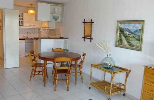 Le Port Apartment | Spacious Cross-Through T3 at Canet Beach Port