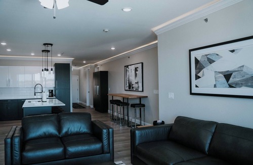 Osage Beach Condo | Spacious Custom Topsider Lakefront Condo with two swimming pools